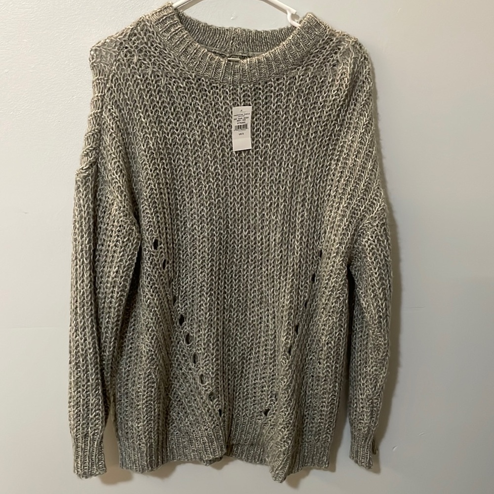 American eagle sweater